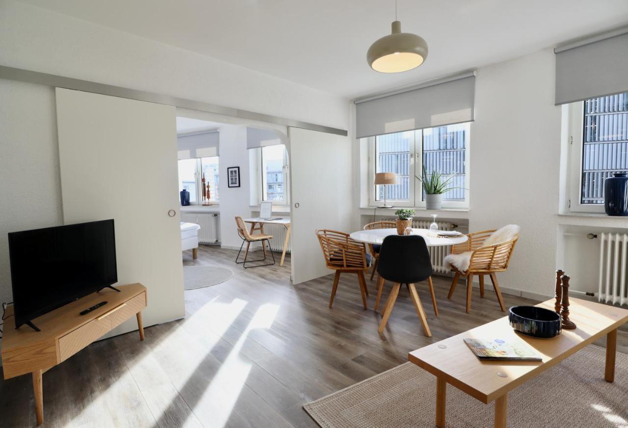 Boho Apartment: Netflix + Balcony + Bathtub Essen Extérieur photo