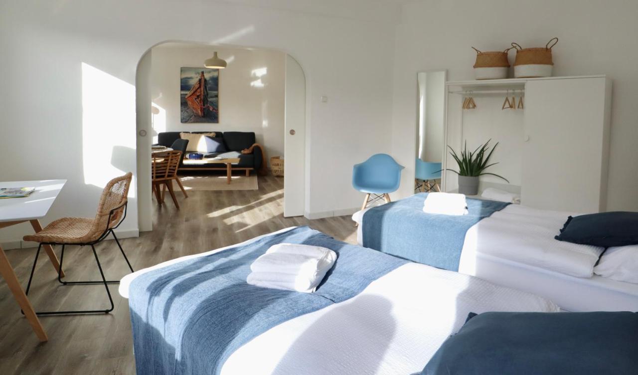Boho Apartment: Netflix + Balcony + Bathtub Essen Extérieur photo