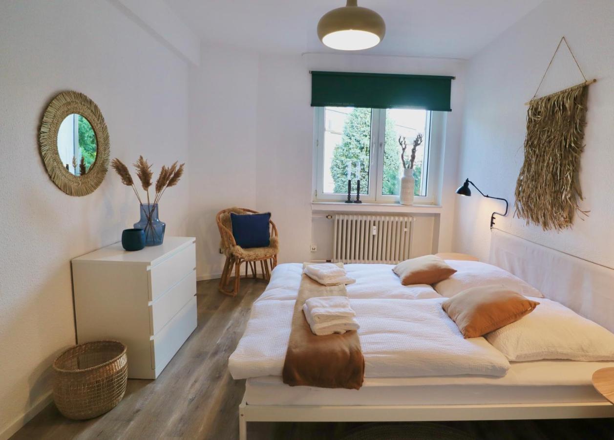 Boho Apartment: Netflix + Balcony + Bathtub Essen Extérieur photo